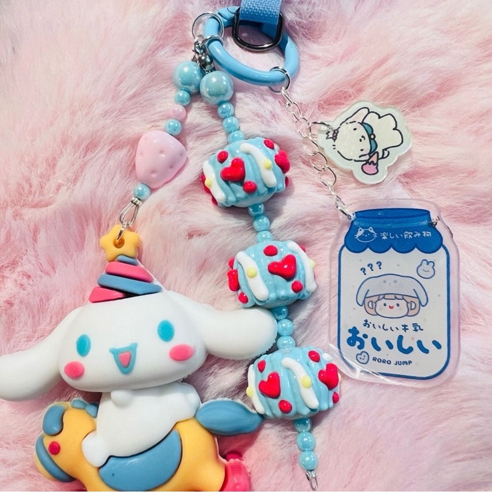 🌸Cinnamoroll Blue and White Keychain，Bag/Phone Charm
